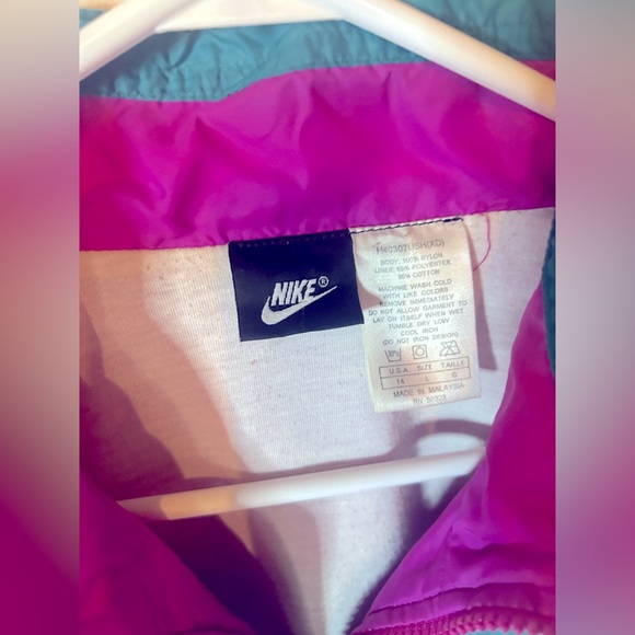 Vintage Nike Windbreaker - Picture 3 of 3